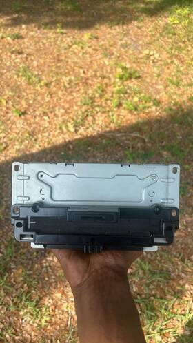 638-03665-noa 1 Factory Radio 11-14 Chrysler 300 Disc Player