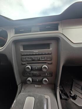 638-07427-noa 1 Factory Radio 2010-2014 Ford Mustang Shaker 500 Cd Sync With Climate Controls And Bezel Oem