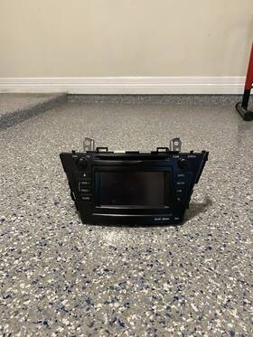 1 Factory Radio 638-52342-noa 2013 Toyota Prius V Stereo