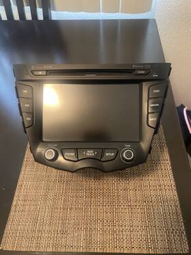 Lac1722infs 1 Factory Radio 2012-2015 Hyundai Veloster Control Unit-am Fm Cd Player Bt