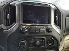 638-13741 Silvrdo15 2020 Audio Equipment Radio 2863192