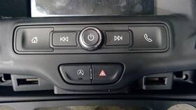 638-15049 Terrain 2022 Audio Equipment Radio 896584