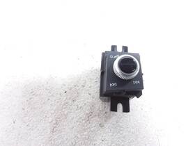 8w1919616d 638.au1m21 Volume Knob A4 Audi 2021 Audio Equipment Radio 938265 Id #