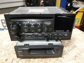 89bszlm214981451 Acdelco Oe Service Oem A/m F/m Cassette Radio From 1998 Chevrolet Malibu