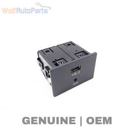 8v0035708 Audi 2017-2020 A3 Cabriolet 8v - Usb / Aux Port Connection