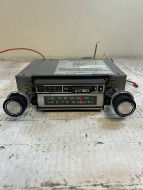 C-977c Audiovox Car Stereo Am Fm 8 Track Player Radio Excellent Condition