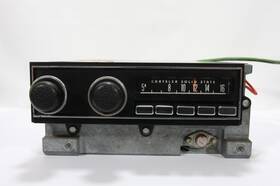 2884759 Bendix 1970-1971 E-body Barracuda Cuda Challenger Mopar Am Pushbutton Radio Oem