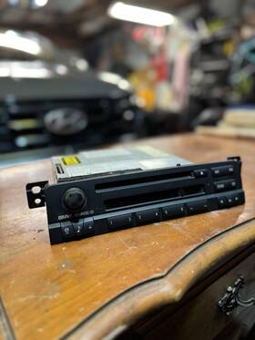 6512-6909 Blaupunkt Bmw E46 Business Cd Radio Oem - Very Good Free Shipping