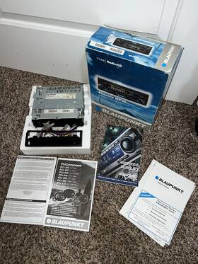 7643510110 Blaupunkt Car Stereo Radio Phoenix Mp33 Retro Look Used With Manuals