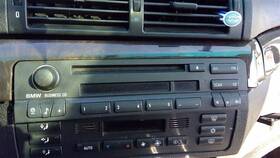 638-57514 Bmw Audio Equipment Radio Am-fm-cd Business Fits 99-00 323i 478945