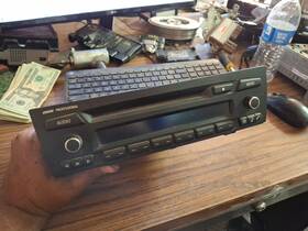 65129302171 Bmw 07-13 Oem E82 E88 E90 E92 Cd Radio Professional Tuner Player 9302171