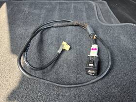 923765601 Bmw E90 E92 E93 Cic Glovebox Usb Cable