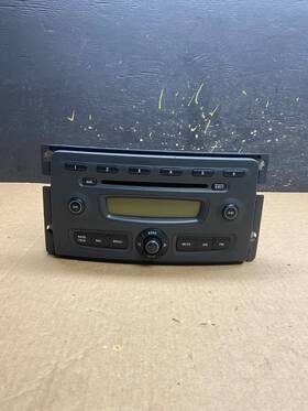 A4518204379 Bmw 2008-2013 Smart Fortwo Am/fm Radio Receiver 6 Cd Changer X6575 Dg