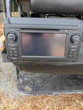 7515750094 Bosch Oem Factory Radio Receiver - Display And Am-fm-stereo-cd Navigation