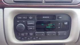 638-01001a Cadillac Audio Equipment Radio Am Stereo-fm Stereo-cassette Fits 96-97 Deville 110882