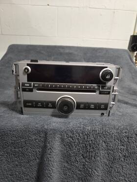 121861-828 Chevrolet Chevy Malibu Radio Cd Player Untested Pn