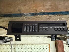 12340972 Chevrolet 1988- 1994 Chevy Sliverado Cassette Player/tuner