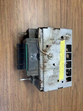 7307757 Chevrolet 1970 S Gm Am Radio Service Model 01apb1 #3