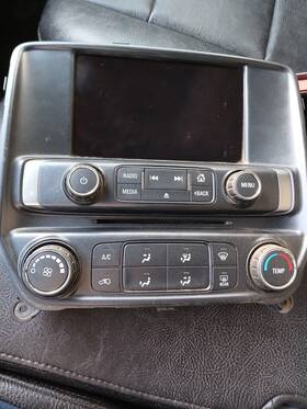 84096255 Chevrolet Silverado 1500 Radio Control Panel With Screen Oem