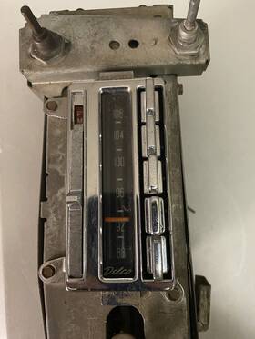 86fma-7861 Chevrolet Original 1963 Corvette Am/fm Radio With Civil Defense Symbols On Am Delco