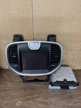 05064632aj Chrysler 05064632aj. P05091367a 2011 - 2014 300 Navigation Gps Radio Screen Display Head Unit Oem