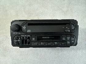 15815 Chrysler Dodge Jeep Tape Deck Stock Radio 02-06 Head Unit Untested