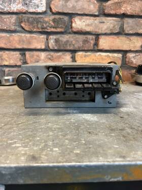 3501625 Chrysler 1971 -74 B Body Am Fm Radio