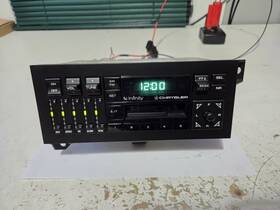 4469313 Chrysler 4469303 Very Nice Dodge /infinity Stereo Radio Cassette Player