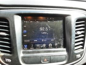 638-07767 Chrysler Audio Equipment Radio Receiver 8.4 Inch Display Fits 15 200 1256582