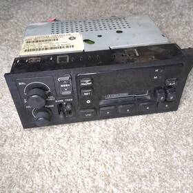 P04858530 Chrysler Vintage Corp Am/fm Cassette Radio Black Untested