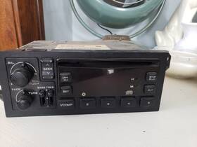 P4608512 Chrysler Corporation Cd Radio Player. Part #p4608512 Not Tested