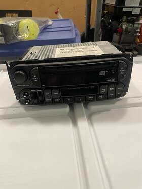 P56038586ai Chrysler 2002-2007 Oem Jeep Dodge Am Fm Cassette Cd Radio Tested