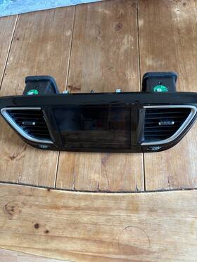 P68223456af Chrysler 2017-2019 Oem Pacifica Radio Display And Control Unit