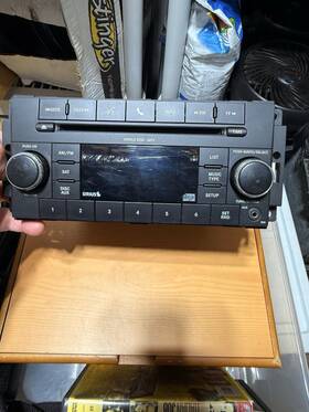 Pos091228ac Chrysler Original Radio