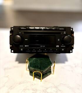 P0506417ae Chrysler Stock Jeep Patriot/dodge Caliber Am/fm Radio