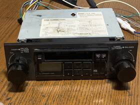 8400rt Clarion 8400 Am Fm Cassette Car Stereo Old School For Parts