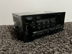 16265885 Delco Gm Chevy Electronics Dolby Cassette Radio Am/fm - Theftlock