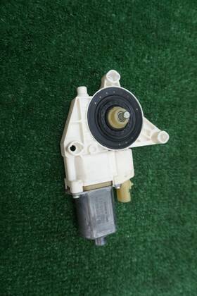 0-130-822-474 Dodge 2009-2020 Journey Rear Right Passenger Side Door Window Motor Oem