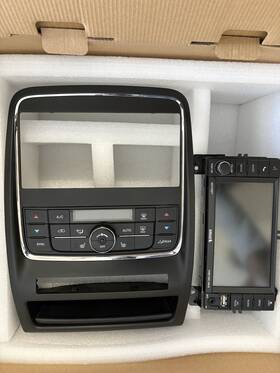 05091663af Dodge 2013 Durango Crew Original - Receiver Face Plate Satellite Radio Oem