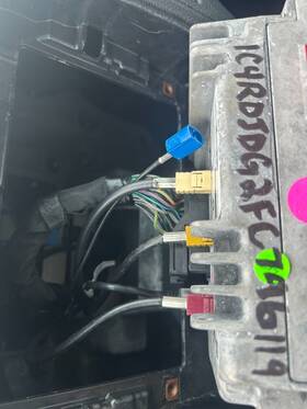 68258380af Dodge 14 15 16 Durango Uconnect 8.4 Radio With Navigation