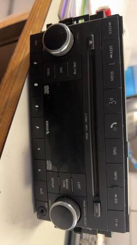 P05064932ad Dodge 2009-2010 Journey Radio