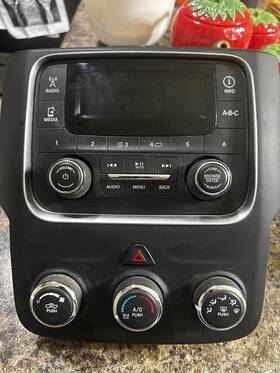 P68245816ae Dodge Chrysler-dodgram 2015-2016-2017-2018 Radio 4 Screen Ac Controls