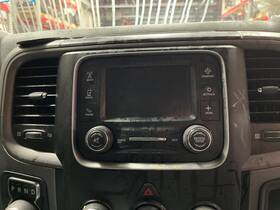 68365211aa Dodge Trucks 2017-2020 Ram 1500 Radio Receiver 5 Inch Display Screen Oem Am/fm Uconnect