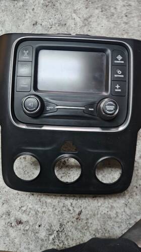 P68228668ac Factory/oem Dodge Ram 1500 Radio Receiver Display Screen With Cover