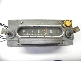 04md-407838 Ford #04md-407838 Vintage 1960 Falcon 12v Am Radio Untested Core