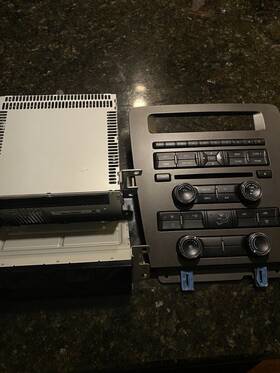276-0736-76 Ford Mustang Radio 2011-2014 Factory Stereo