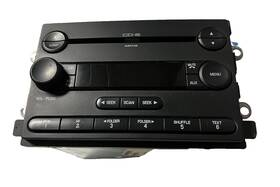 28038077 Ford 04-10 Mustang Taurus Expedition Explorer Cd Am Fm Radio Panel