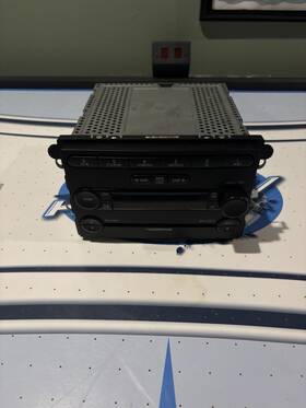 28066780 Ford Shaker 500 Radio From 2007 Mustang V6 Fully Working