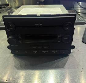 5c3t-18c815-cb Ford 2005 F-250 F-350 6 Cd Radio