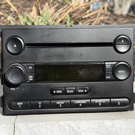 5c3t-18c869-ab Ford 5l3t-18c869-ab 05-07 F150 F250 F350 Truck Am Fm Radio Cd Player Stereo Oem